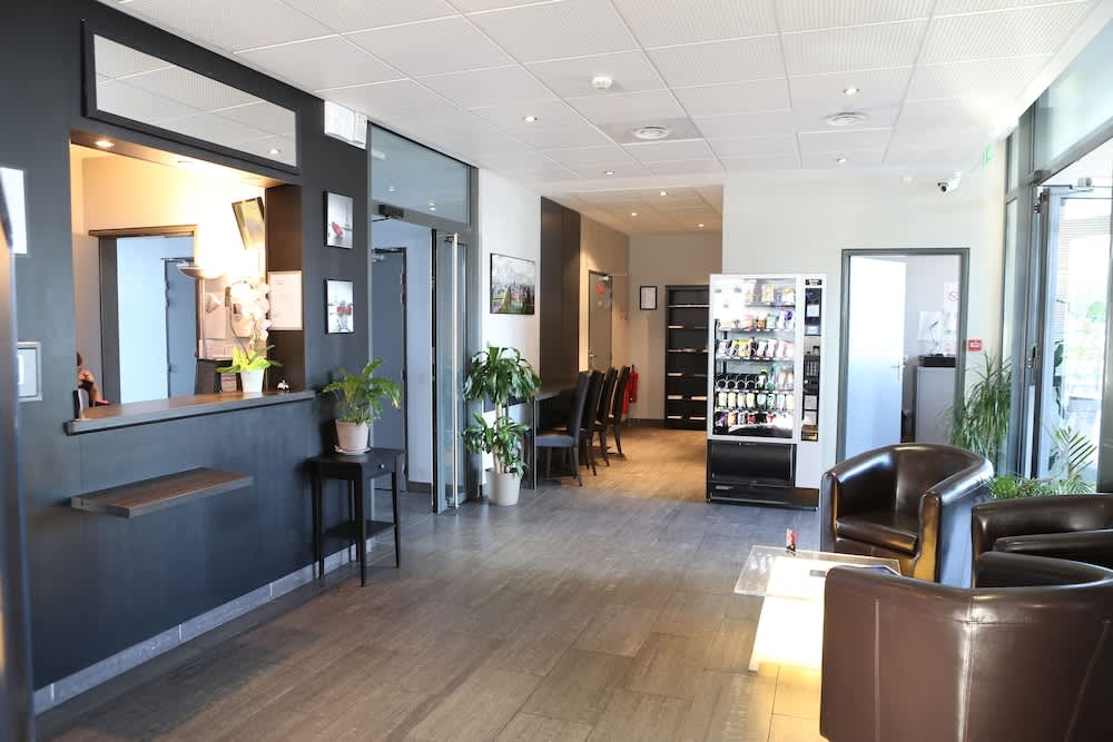 Adonis Paris Sud 1