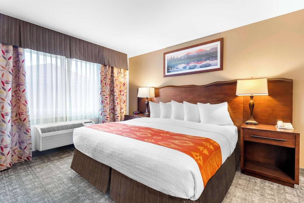 Best Western Rocky Mountain Lodge 1