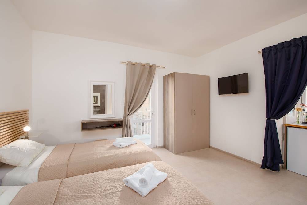 Island Guesthouse 2