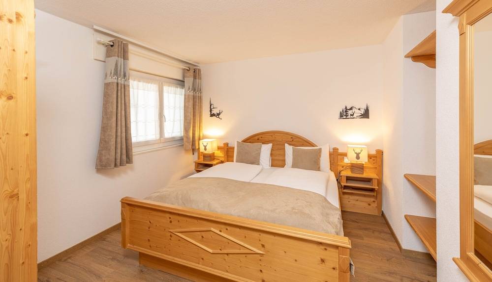 Grichting Hotel & Serviced Apartments 1