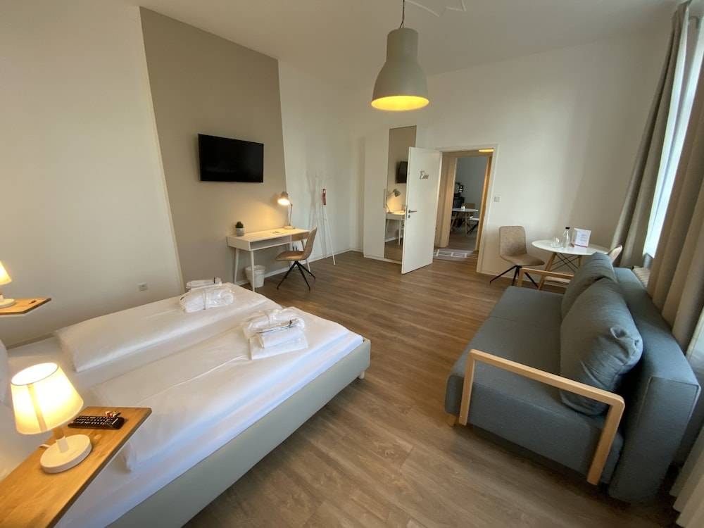 Boardinghouse Flensburg - by Zimmer FREI! Holidays 1