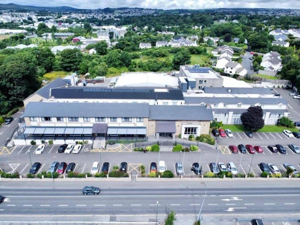Mount Errigal Hotel, Conference & Leisure Centre 1
