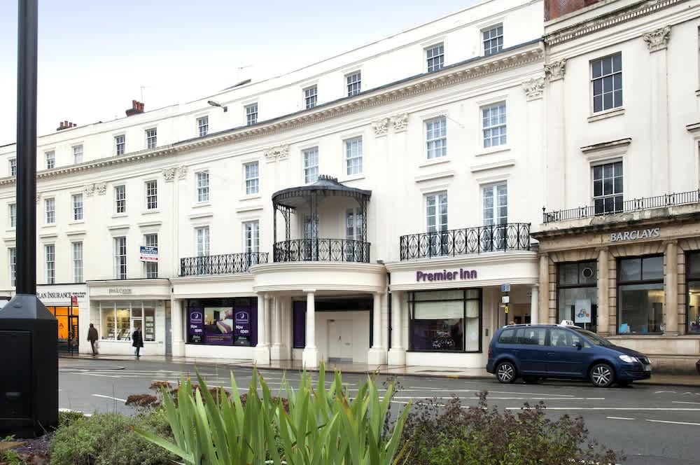 Premier Inn Leamington Spa Town Centre 1