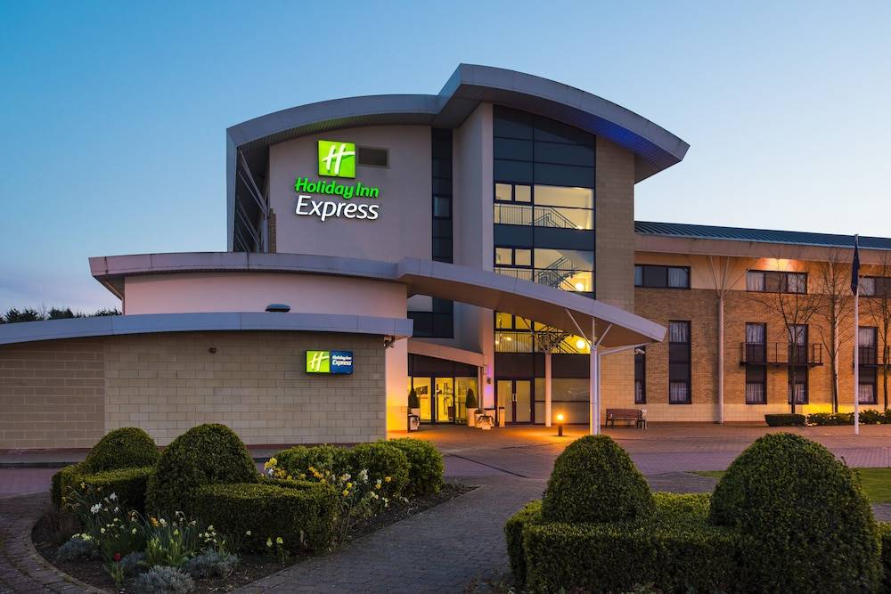 Holiday Inn Express NORTHAMPTON - SOUTH by IHG 1