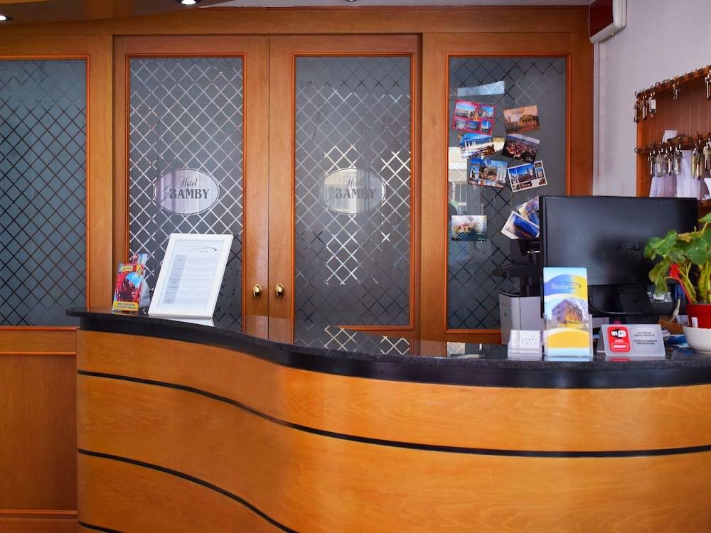 Hotel Bamby 2