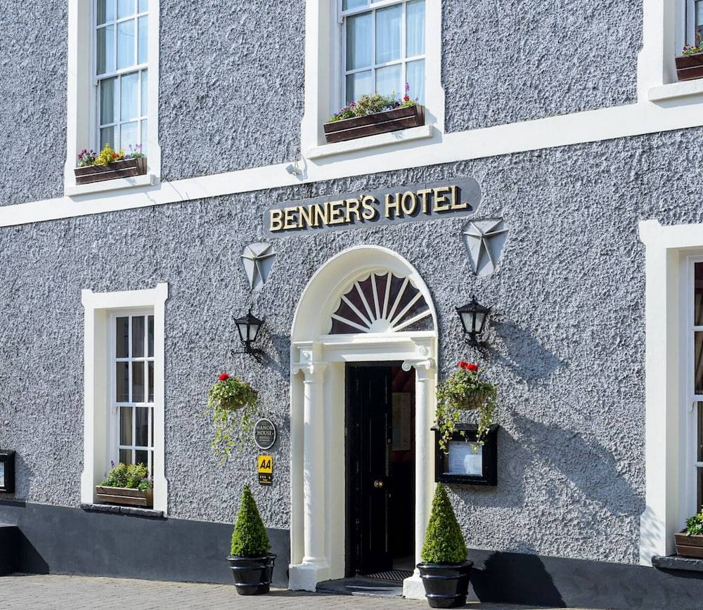 Dingle Benners Hotel 1