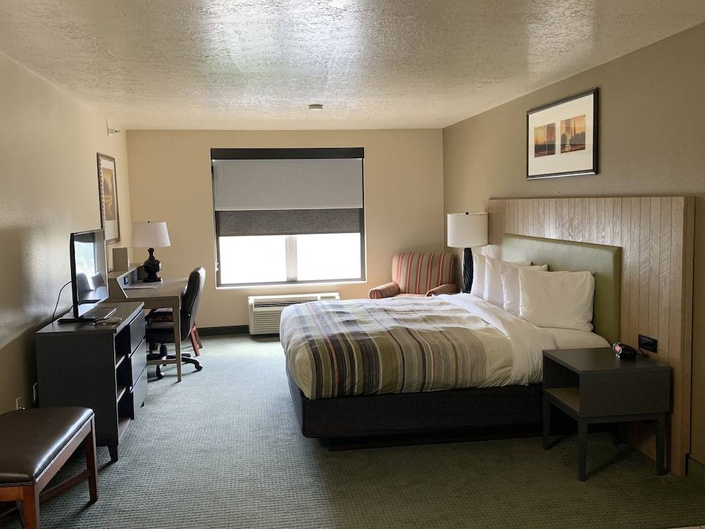 Country Inn & Suites by Radisson, West Valley City, UT 2