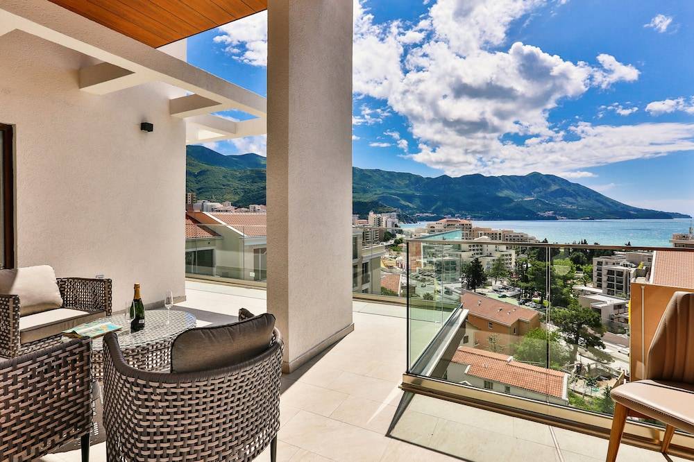 Hotel Lusso Mare by Aycon 1