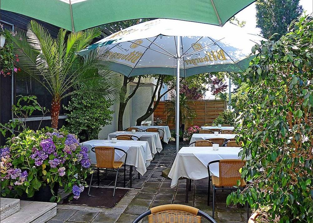 Hotel-Restaurant Schwyzerhüsli 1
