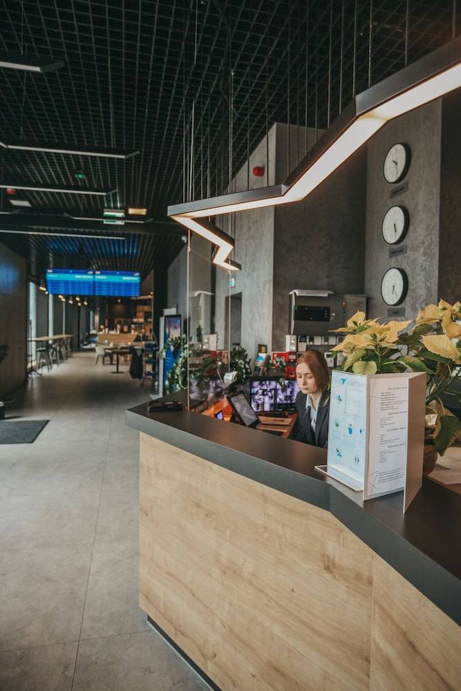 Air Hotel 2