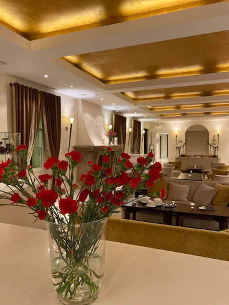 Mamaison Le Regina Boutique Hotel 2