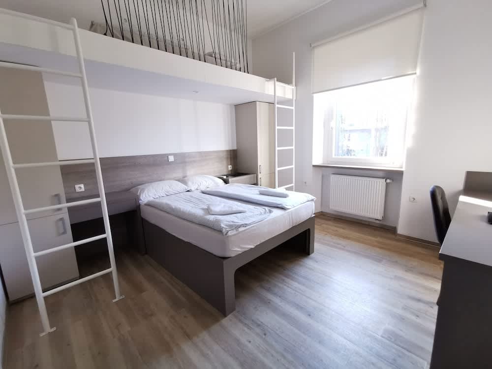 Rooms Ambrozic 1