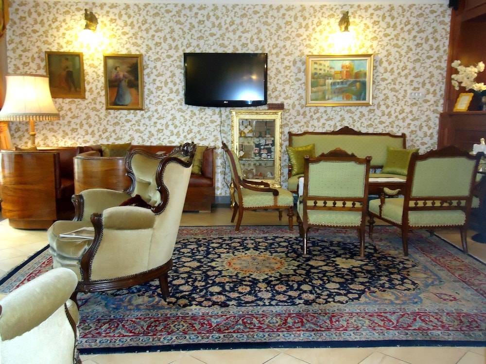 Allegro Hotel 2