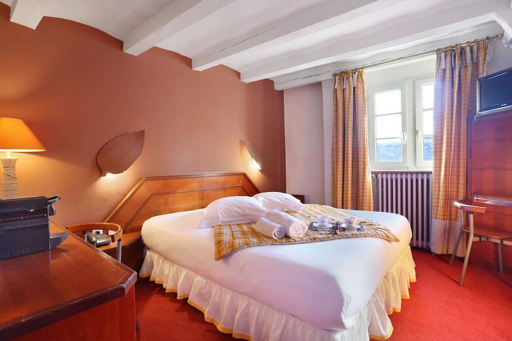 Hotel Suisse 1