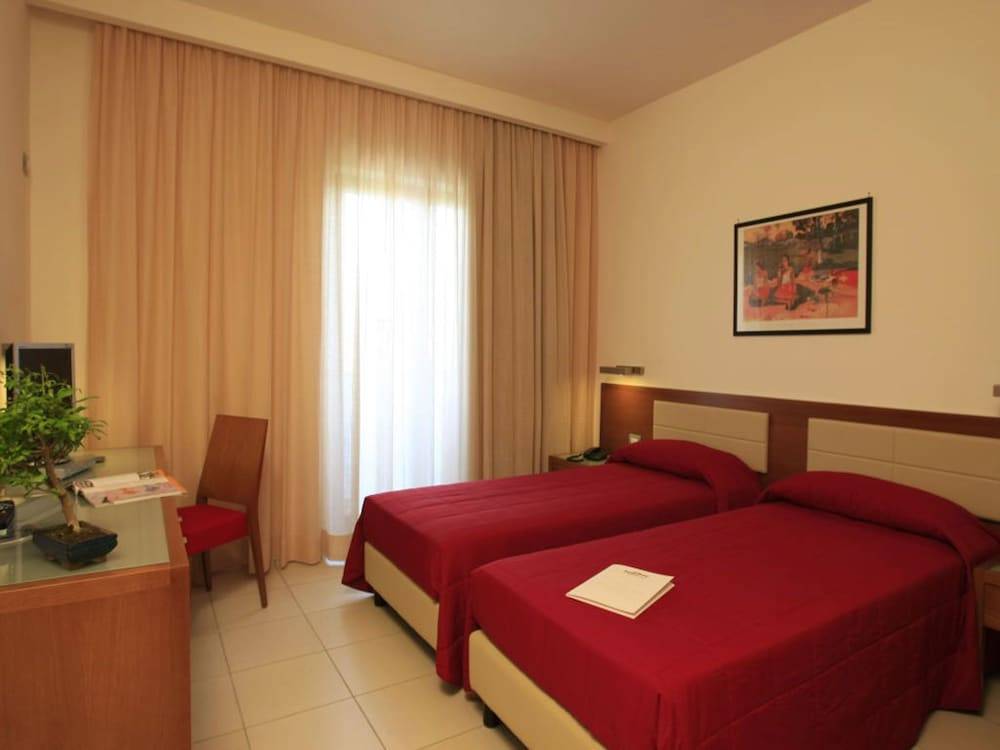 Hotel La Costiera 2