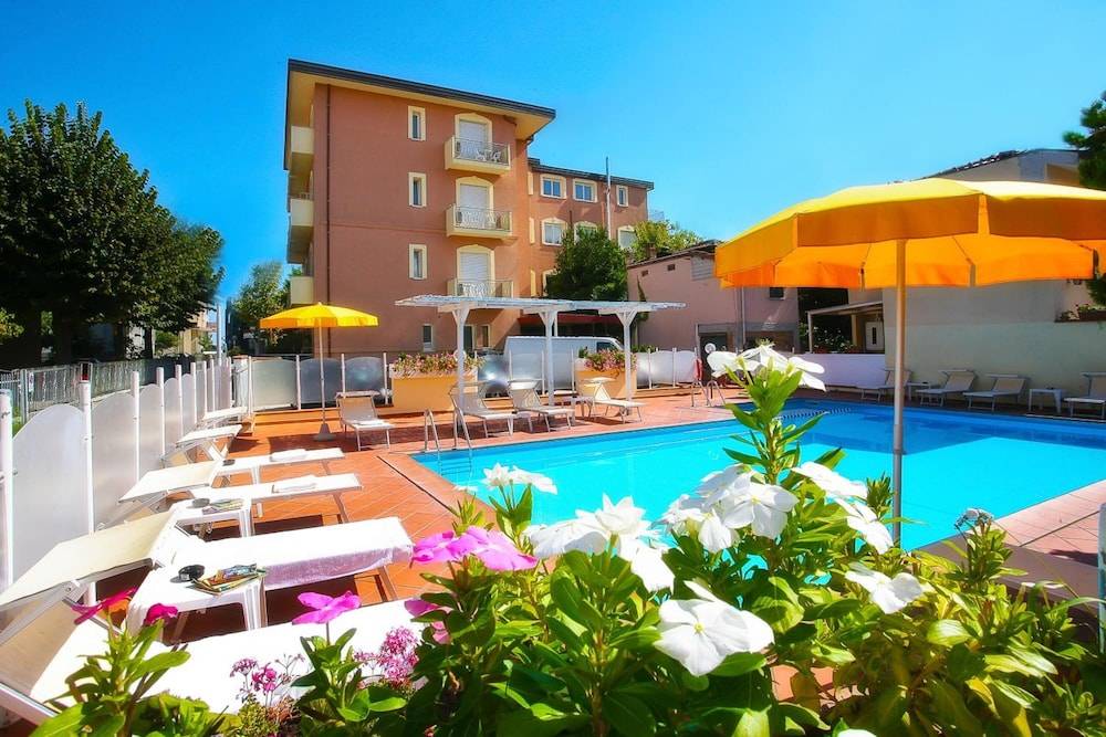 Residence I Girasoli 1