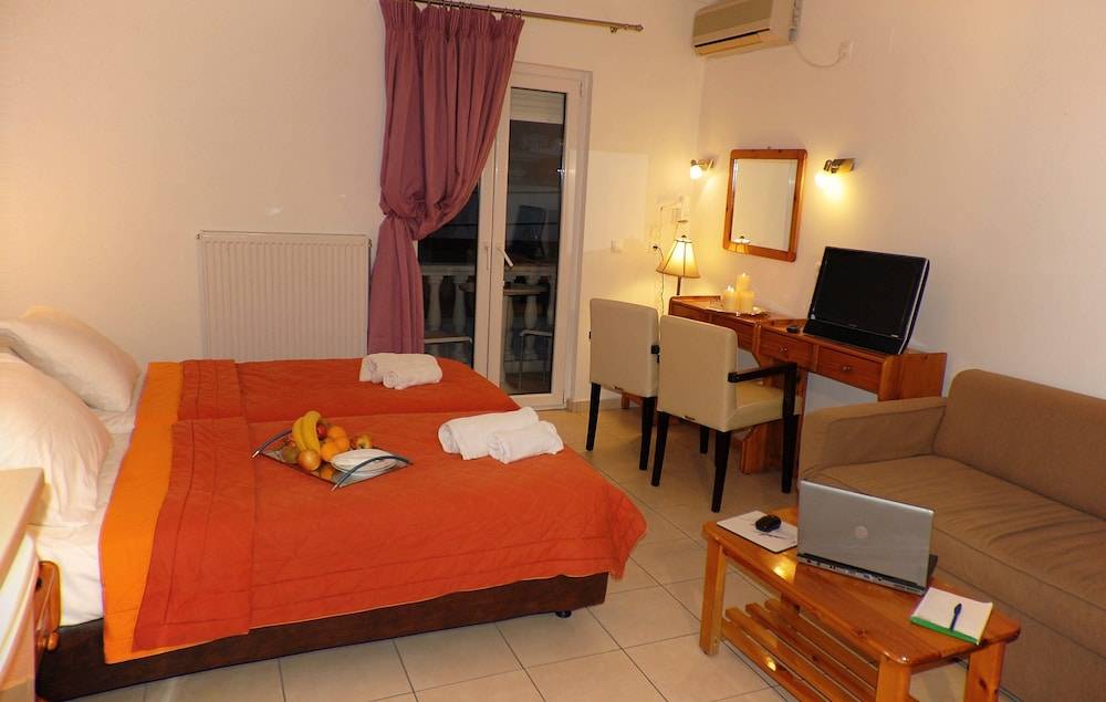 Aria Hotel Samos Town 1