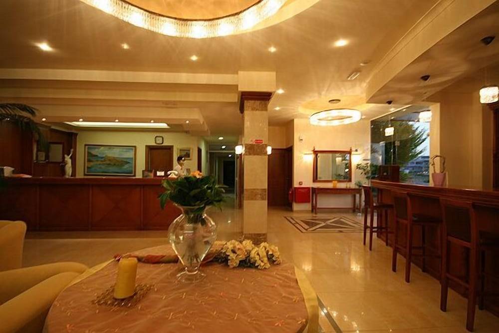Castro Beach Hotel 2