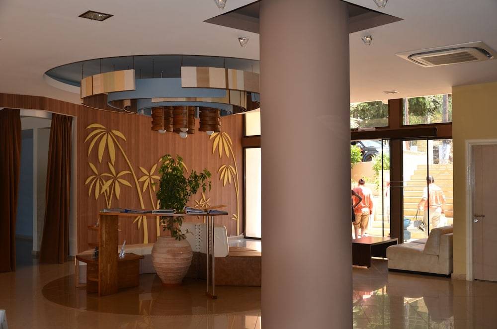 Plaza Hotel 2