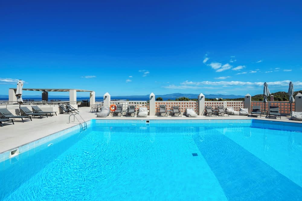 Arya Hotel 1