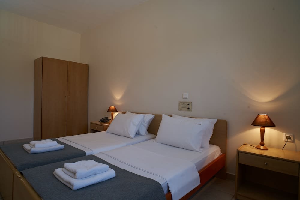 Veronica Hotel 2