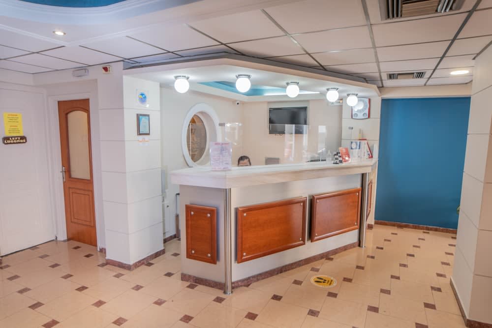 Argo Hotel Piraeus 2