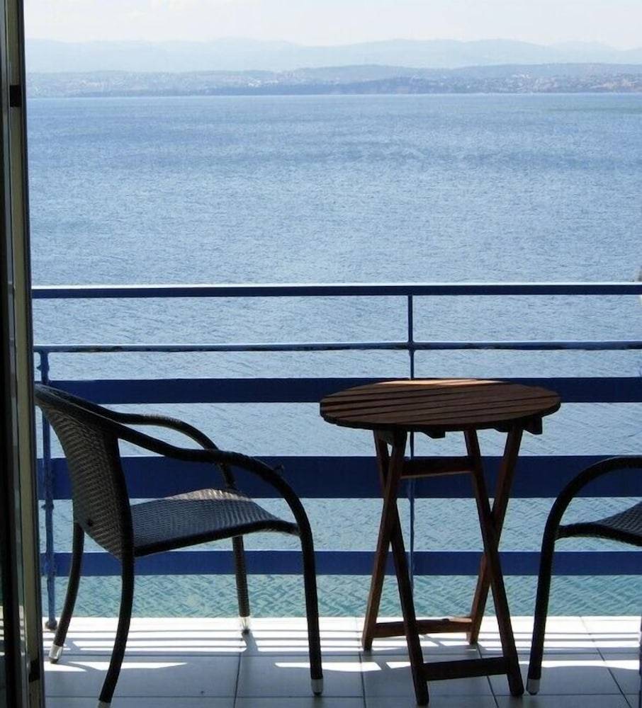 Hotel Lefkadi 1