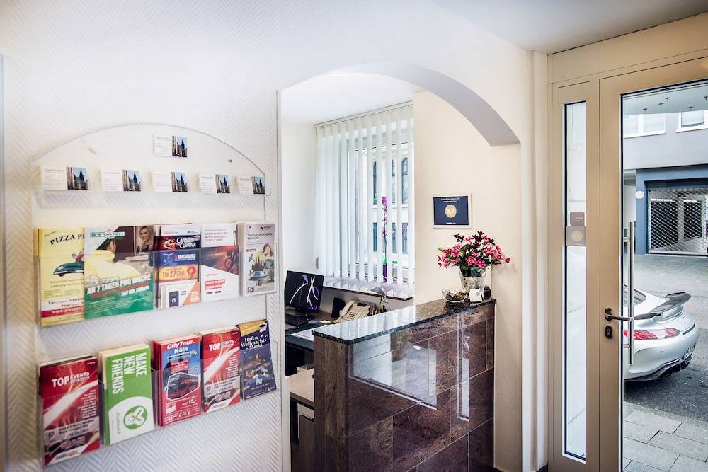 Hotel Domblick Garni 1