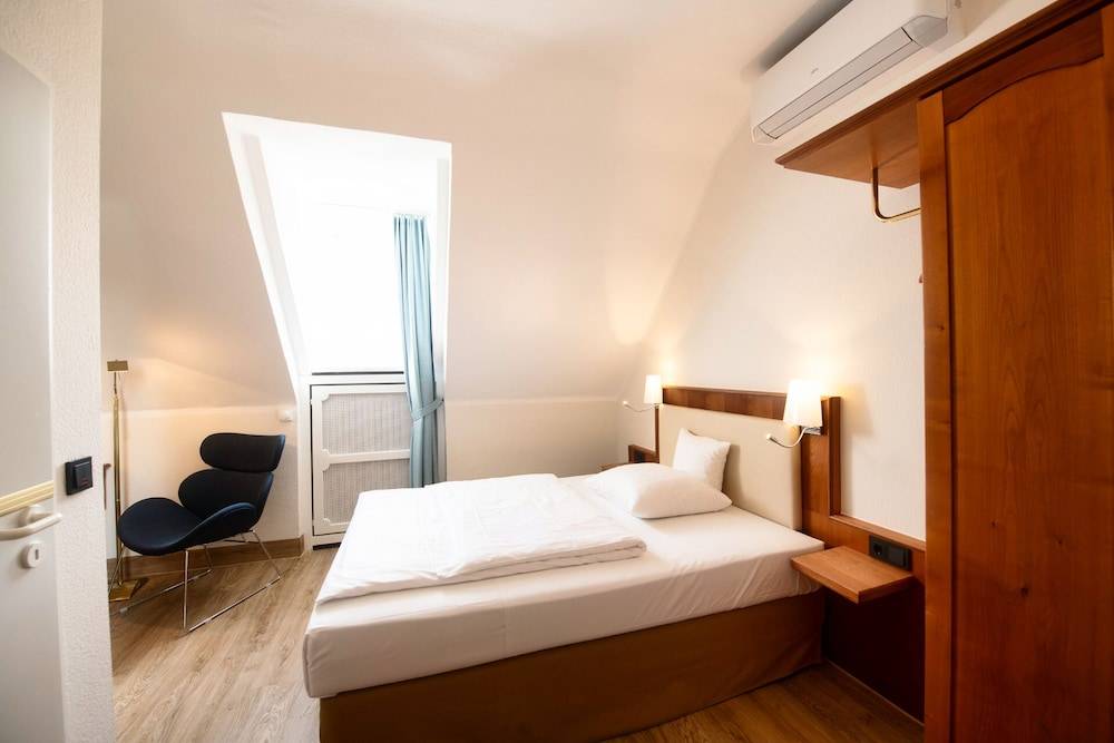 Landhotel Kauzenberg 2