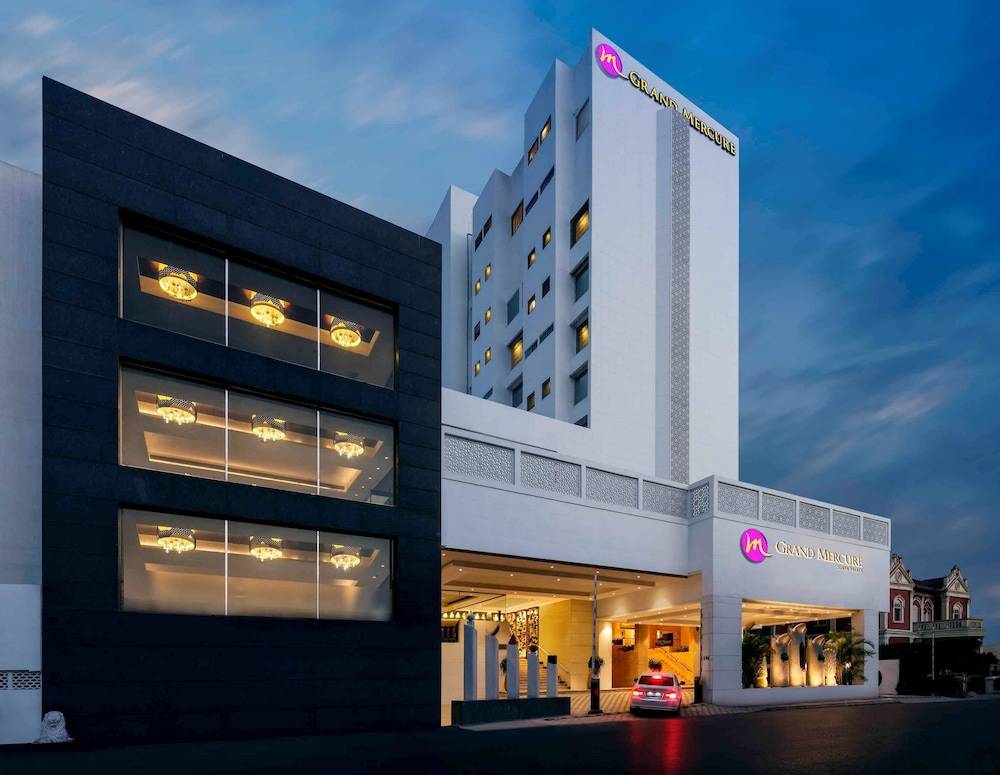Grand Mercure Vadodara Surya Palace 1
