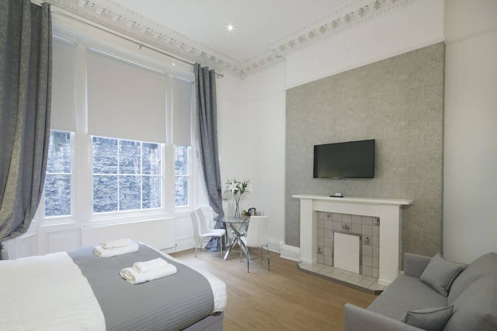 Hanover 71 Suites 2