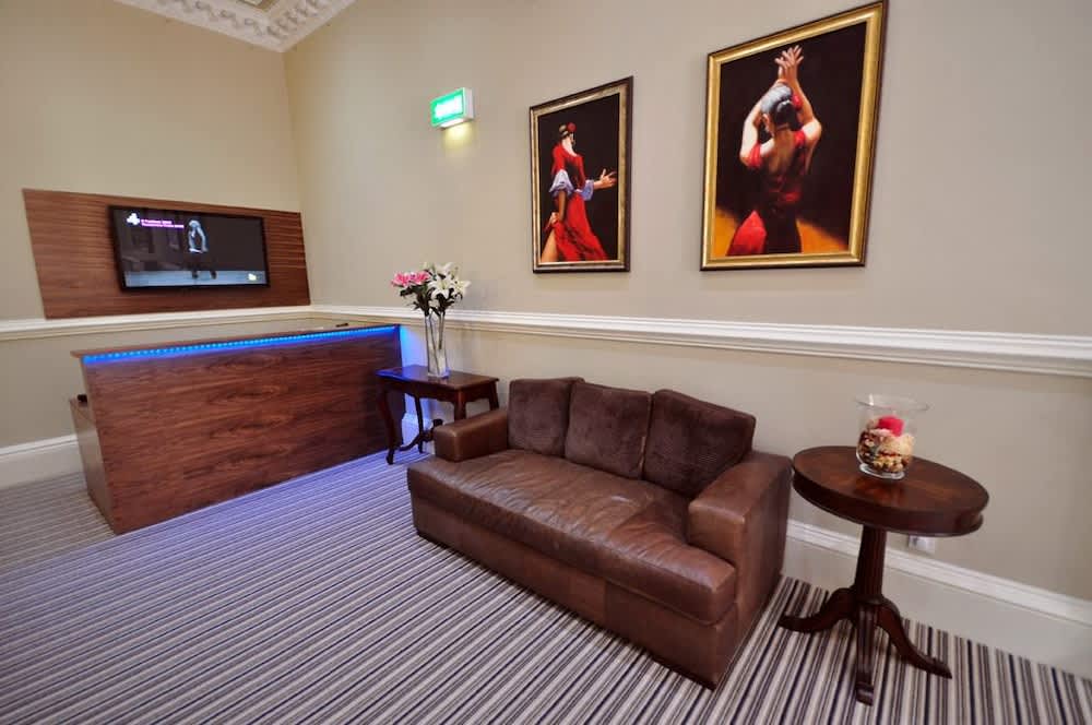 Palmerston Suites 2
