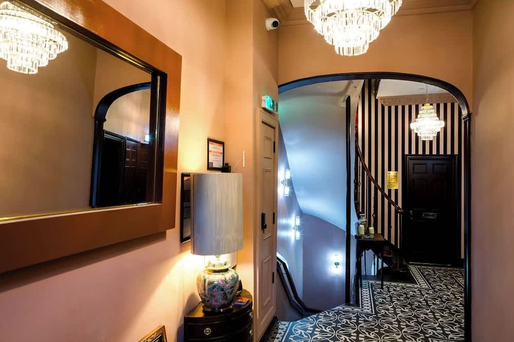 Eleven Stafford Street Townhouse 2