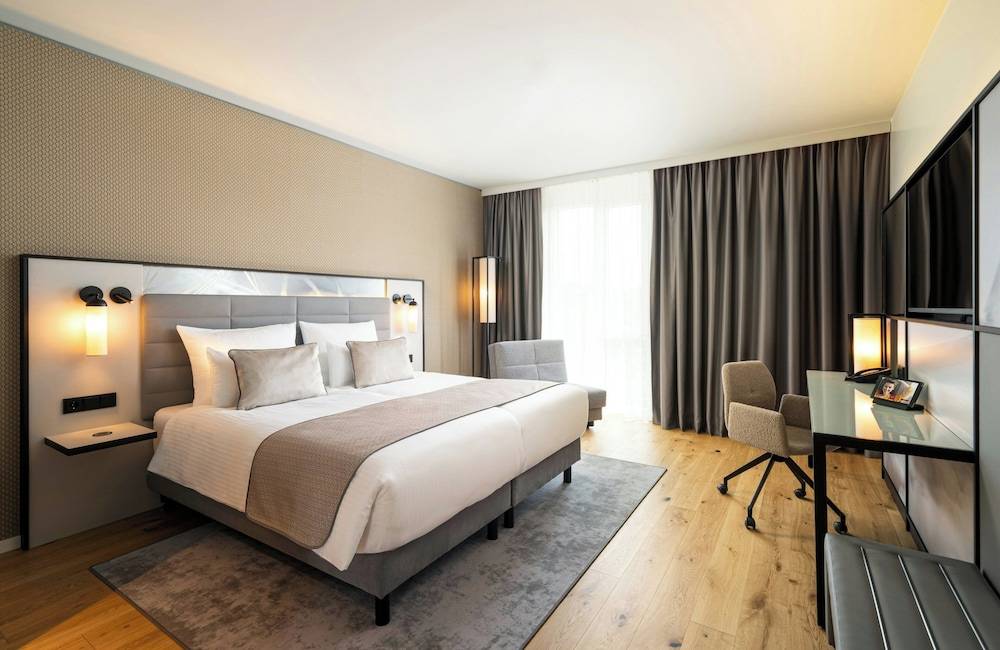Leonardo Royal Hotel Cologne Bonn Airport 1