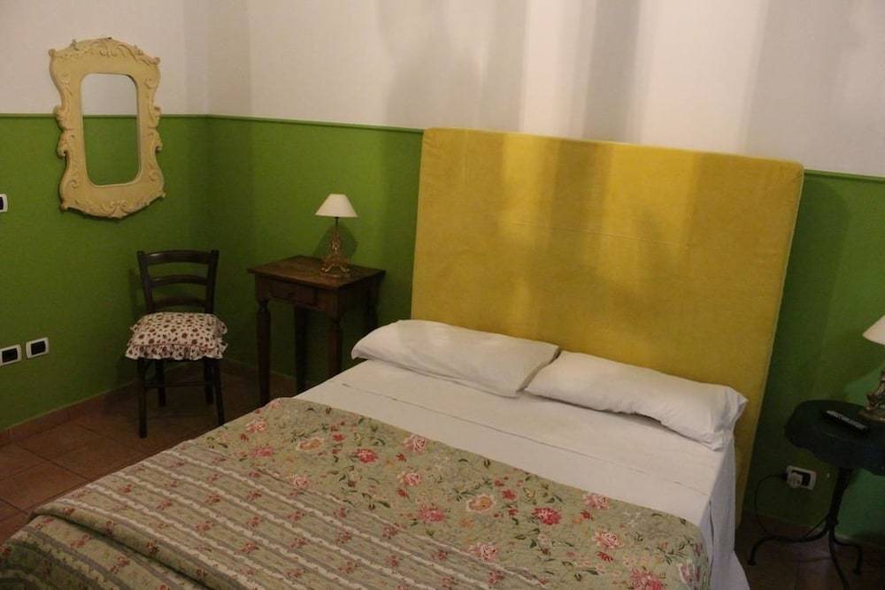 Casa Mia 2