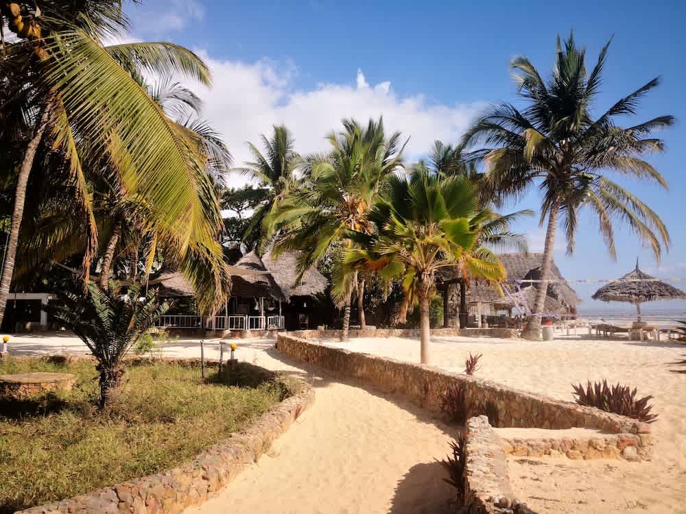 Mambo Ocean Resort 1