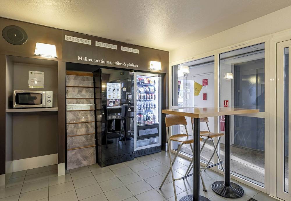B&B HOTEL Bordeaux Mérignac Hôtel de Ville 2