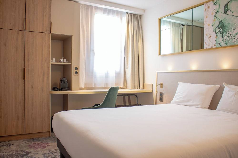 Brit Hotel Bordeaux Aéroport - Le Soretel 1