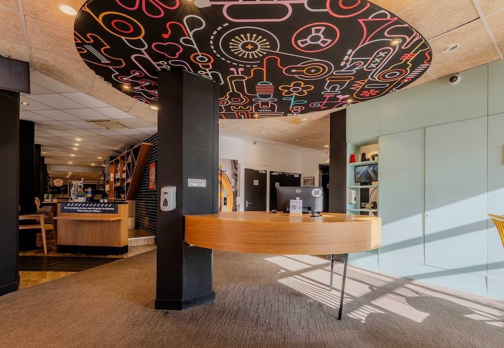 B&B HOTEL Lille Roubaix Centre Grand-Place 2