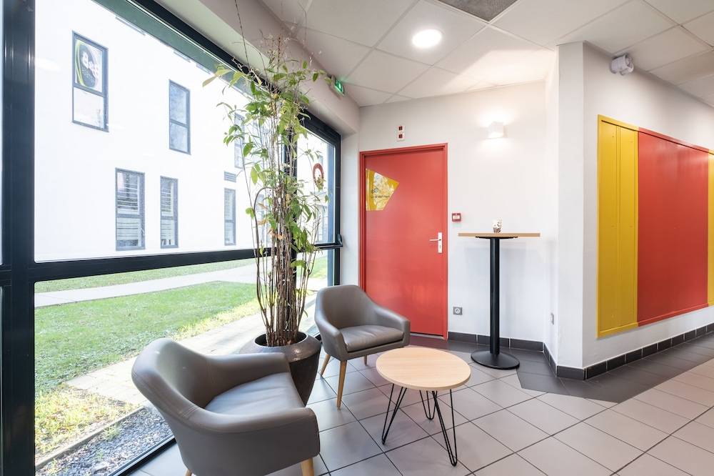 B&B HOTEL Lille Tourcoing Centre 2