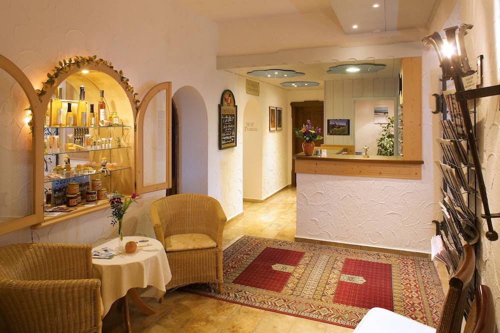 Landhotelwohnung in Seeg 2