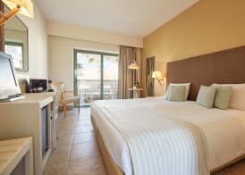 Giannoulis - Grand Bay Beach Resort (Exclusive Adults Only) 2