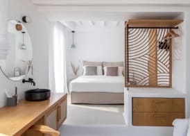Adorno Beach Hotel and Suites 2
