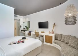 Adorno Beach Hotel and Suites 3