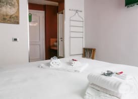 Navona First Rooms 5