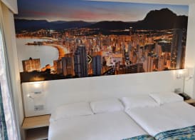Hotel Tropic 2