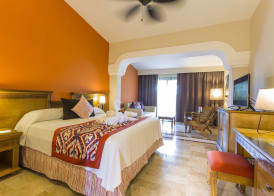 Grand Palladium Colonial Resort And Spa All-Inclusive 4