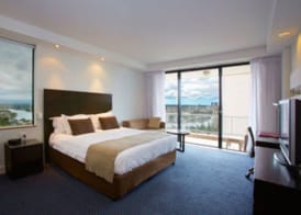Crowne Plaza SURFERS PARADISE by IHG 3