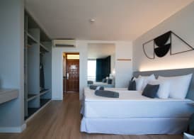 Coral Suites & Spa - Adults Only 3