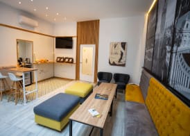 Basic Hotel Sevilla Catedral 5